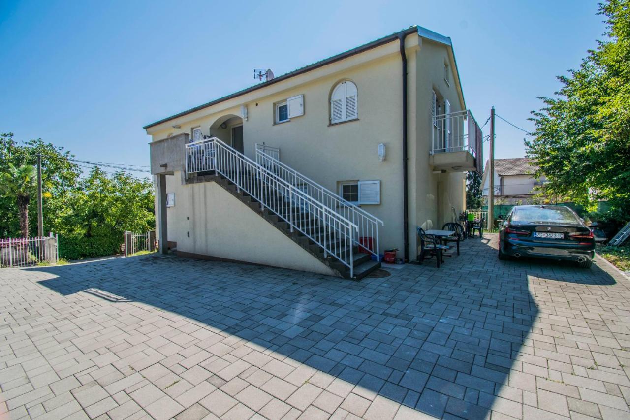 Apartments Relax Near Opatija Exterior foto